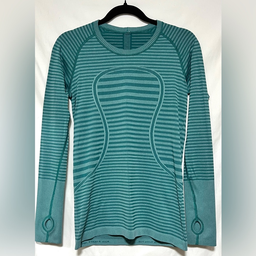 Lululemon Swiftly Tech Long Sleeve Crew Running Activewear Gym Workout Like New - Picture 7 of 12